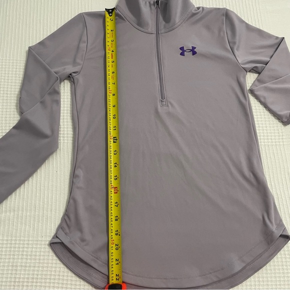 Under Armour  Long Sleeve Loose Lightweight 1/2 Zip Light Purple youth Large - Picture 7 of 10